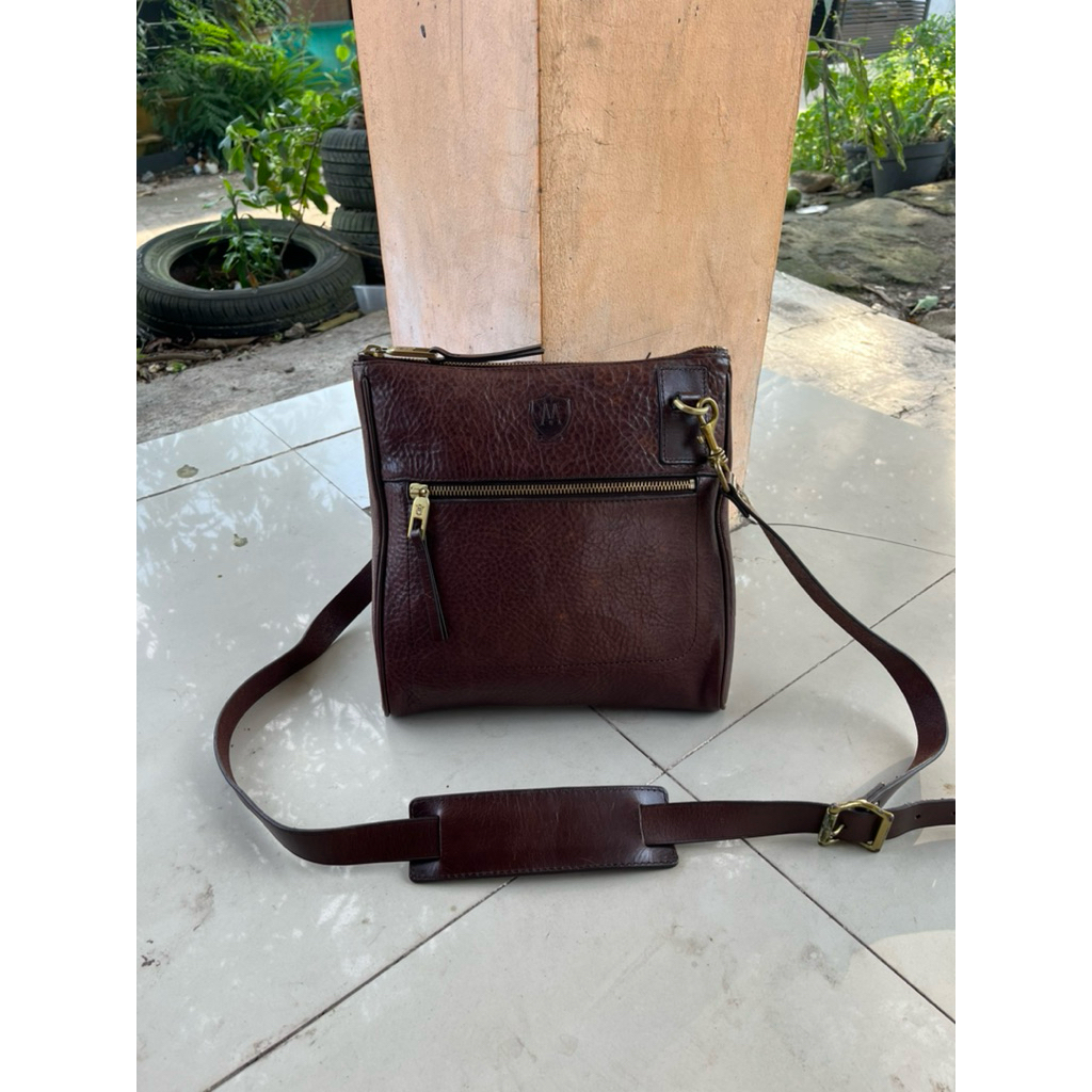 Sling bag MASSIMO DUTTI Leather