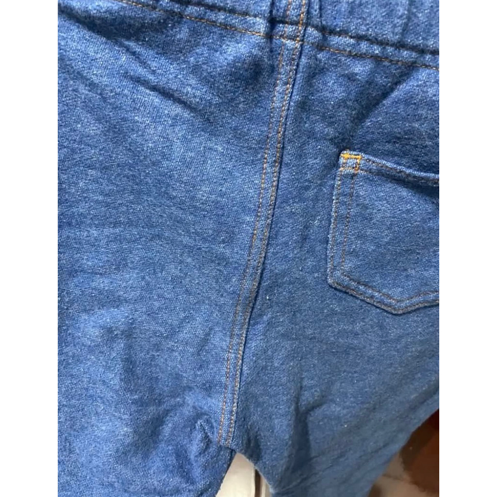 Legging UNIQLO - Preloved