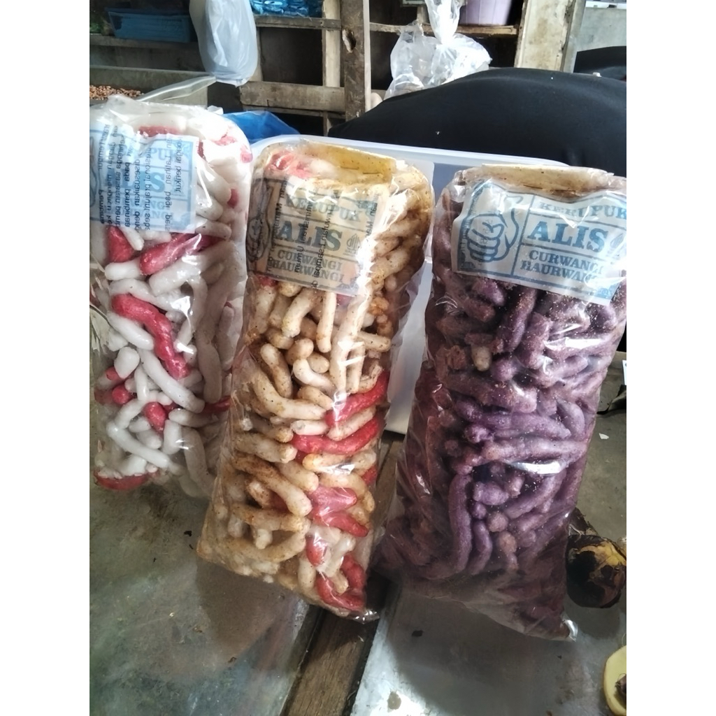 

KERUPUK GURILEM KHAS CILILIN CEMILAN MURAH ENAK GURIH PEDAS DAN RENYAH