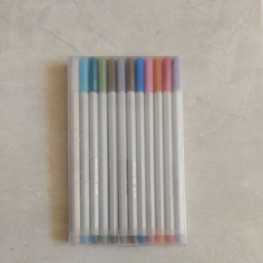 

metallic pen 12 colors marker