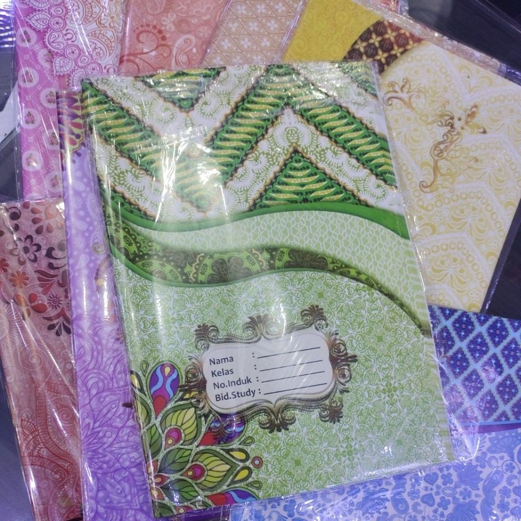 

Take All 8 Pack Sampul Buku Batik