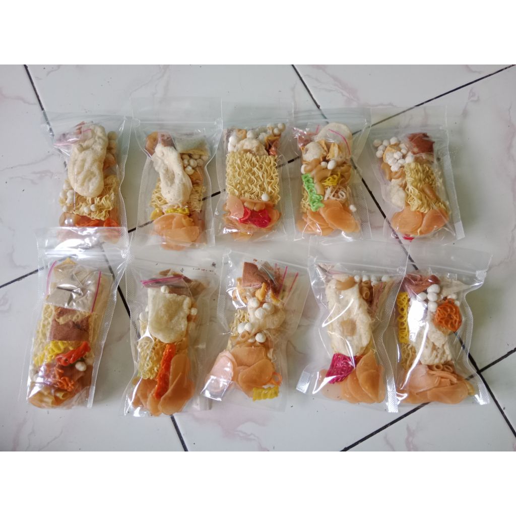 

Paket 10 pcs seblak instan/seblak mix/seblak komplit lengkap/seblak campur/seblak enak