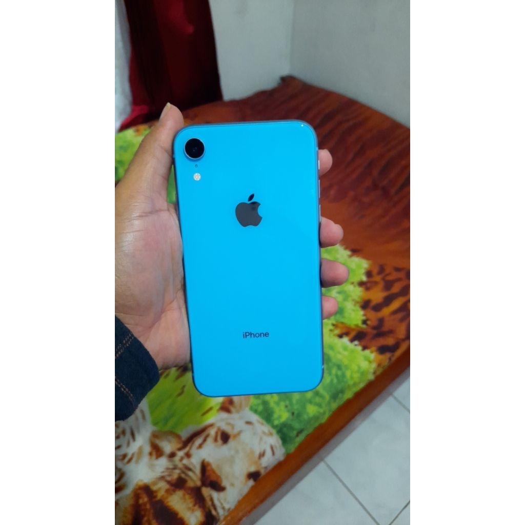 iphone xr 64gb