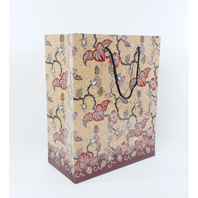 

Paperbag Premium Glossy Batik Lung Sekar Uk 26,5 x 13,5 x 33 cm