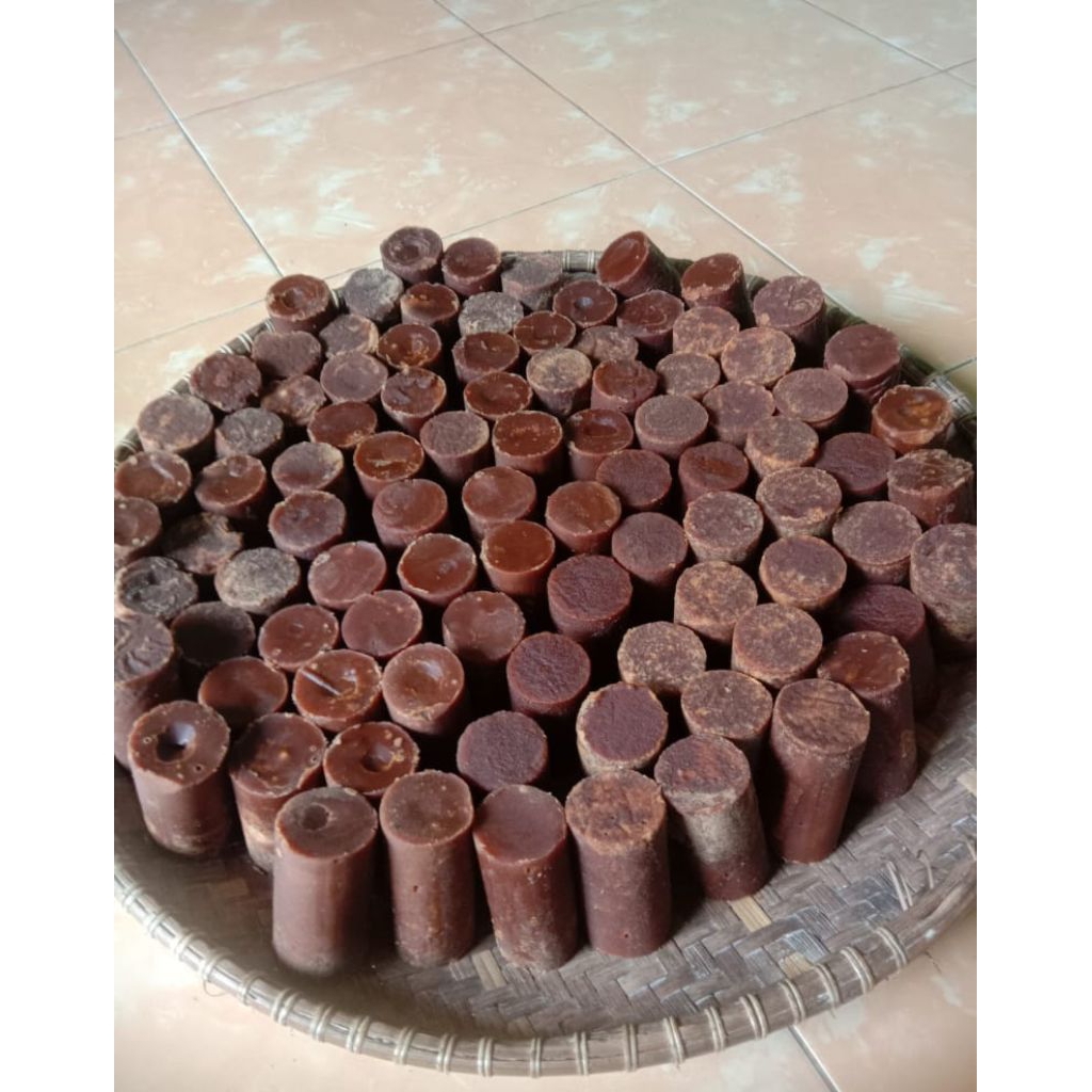 

Gula Aren Murni Asli khas Cianjur Selatan Cetak Gandu Berat 1 Kg