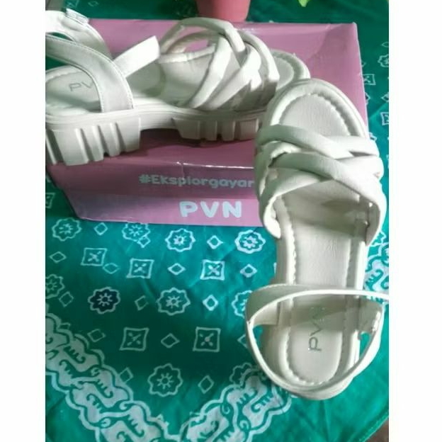 SEPATU SANDAL WANITA IVORY 37
