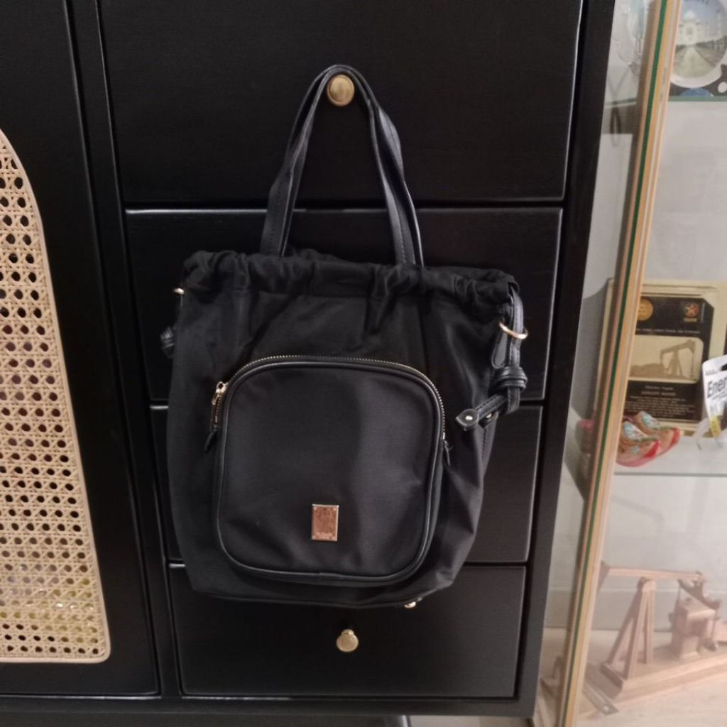 sling bag**st Scott london**/nilon/preloved