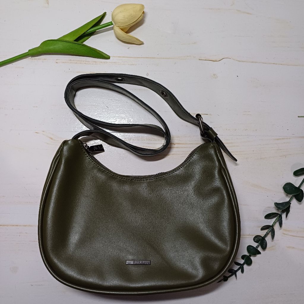 [PRELOVED] Flicka Tas Selempang Army