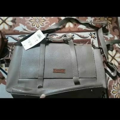 TAS SELEMPANG WANITA BIG JILL