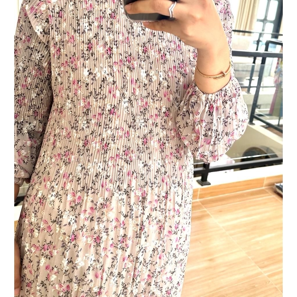 Atasan Plisket Premium