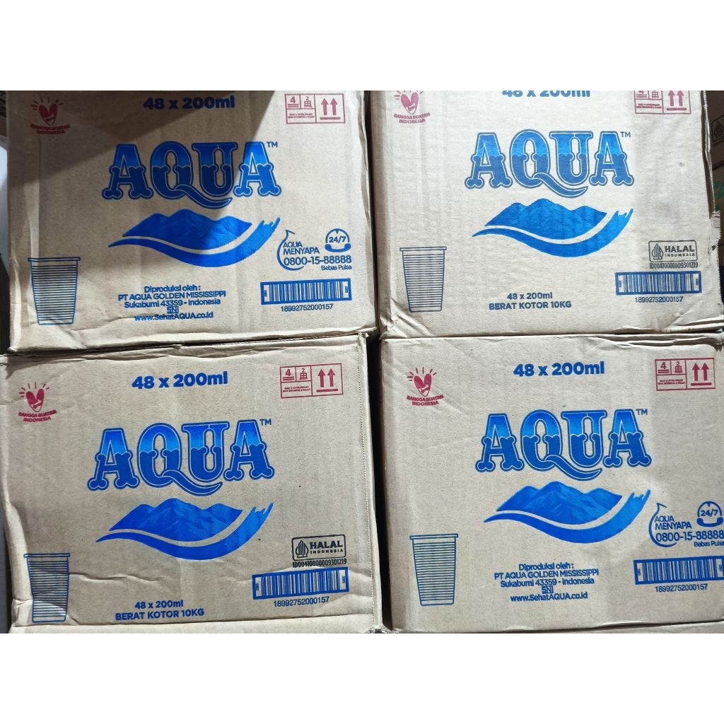 

AQUA/AIR MINUM MINERAL AQUA/AQUA DUS