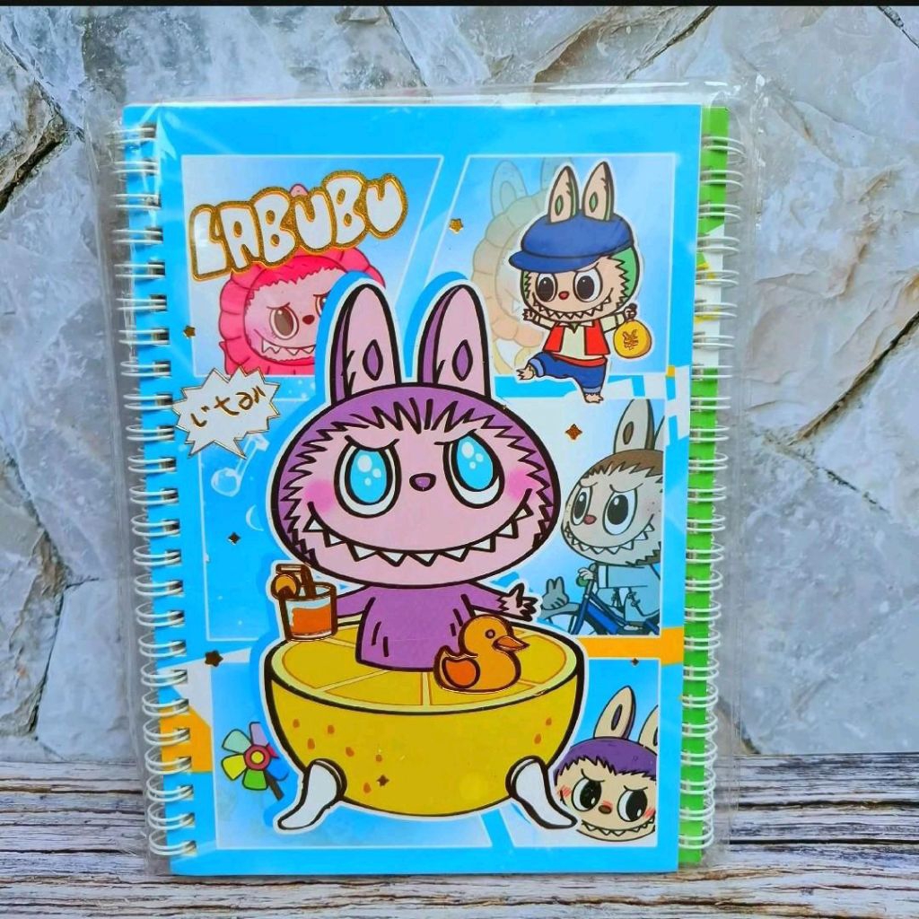 

Buku Spiral A5 Labubu Note Book Ring Buku Tulis Bergaris Motif Labubu/Kuromi binder Spiral Labubu Ukuran A5 Super Cute Lucu kertas Bergaris