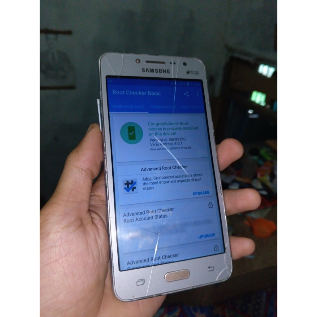 samsung j2 prime 1.5/8  minus retak