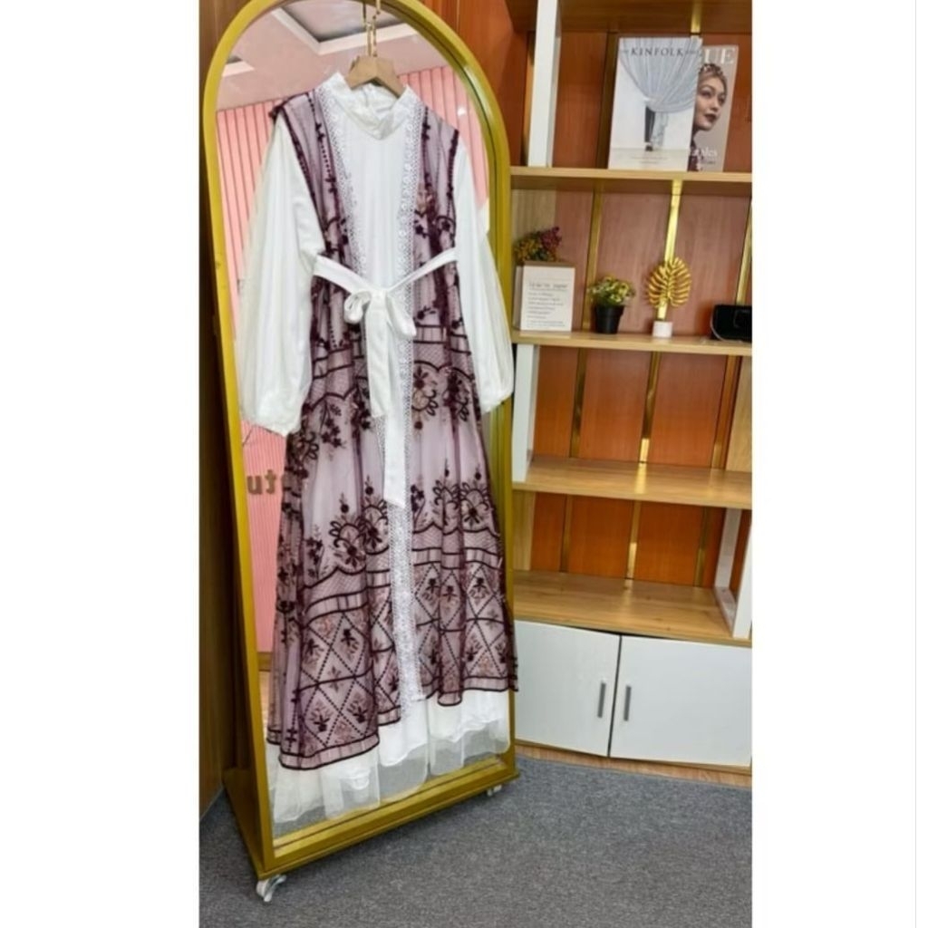 Gamis Borkat Tile Bunga Bordir Gamis Putih