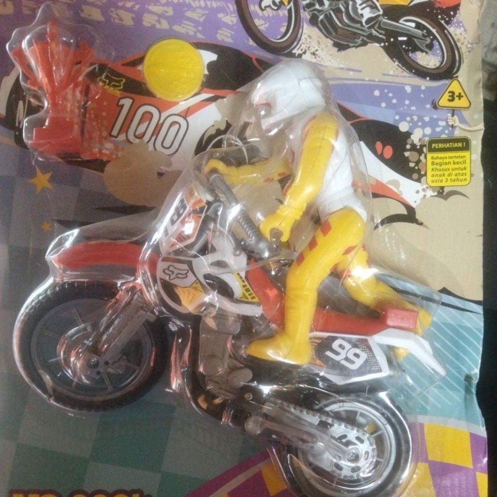 Mainan motor cross piala dan skateboard - MOTOCROSS ST2187