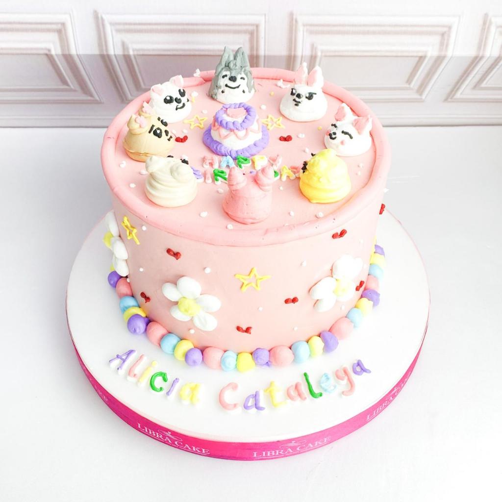 

Kue Ulang Tahun/Birthday cake/Kue Ultah Tema Animal Cute/animal Cake Cute