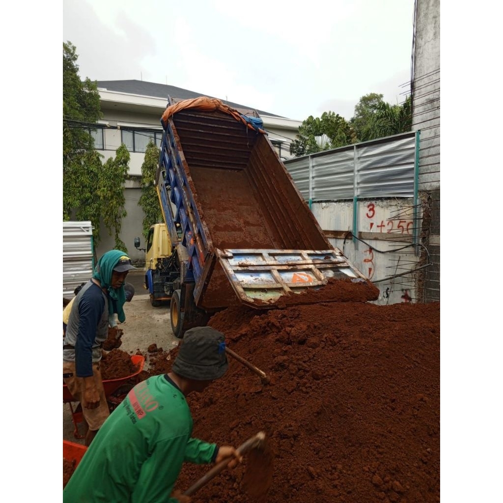 jasa urugan tanah merah