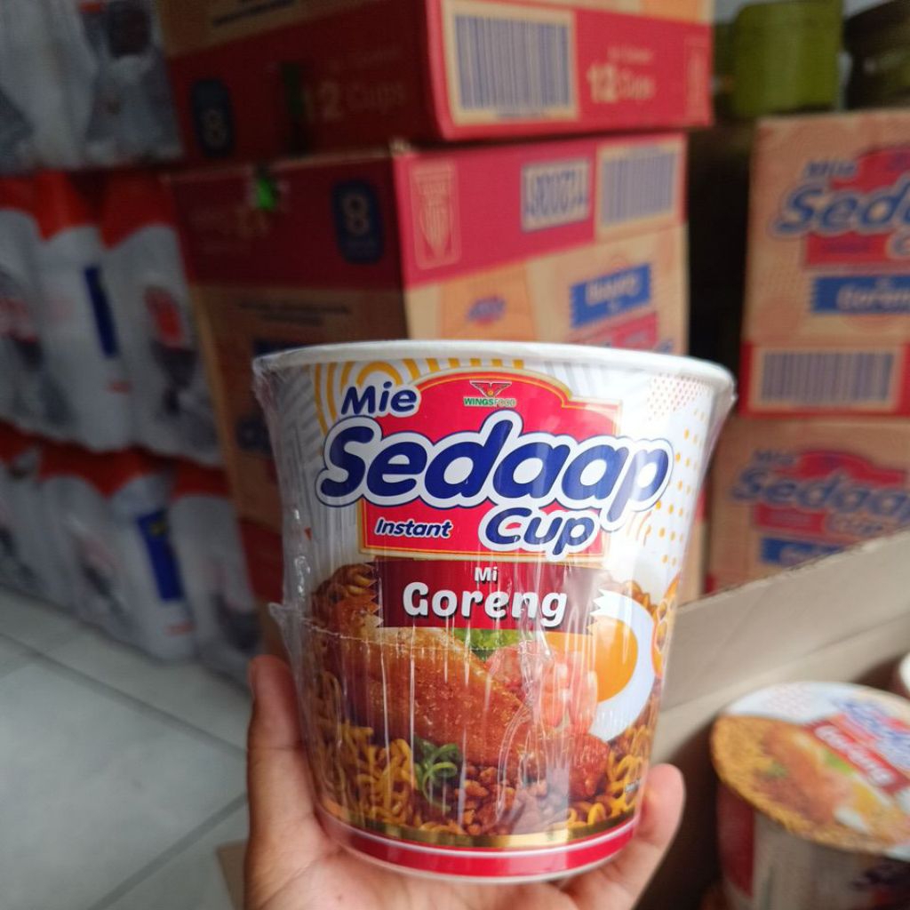 

1 dus sedaap cup Goreng isi 12 cup 77gr