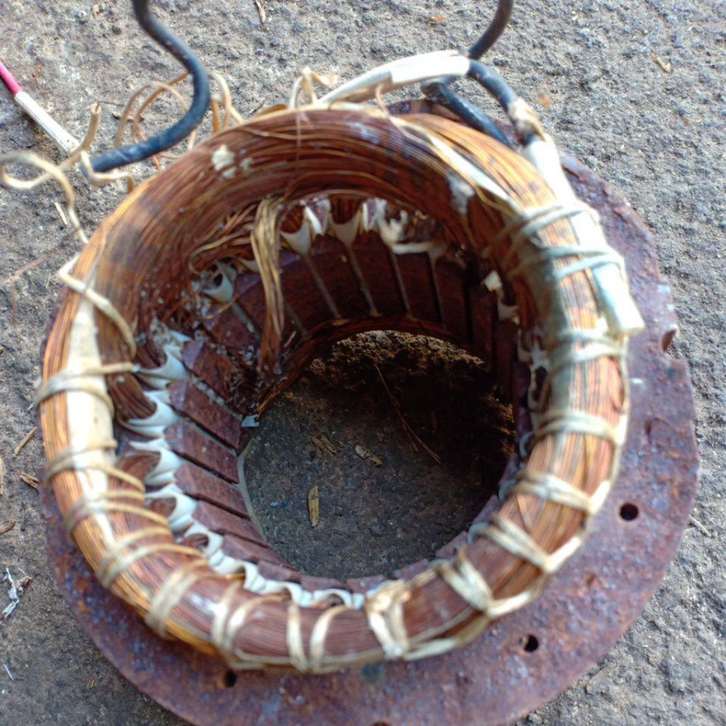 dinamo/sepul bekas copotan mesin cuci