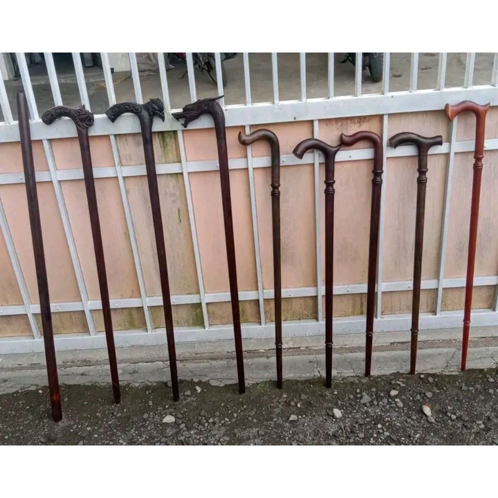 Tongkat jalan kayu Galih Asem