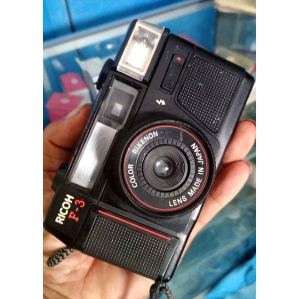 kamera analog Ricoh F3 ready