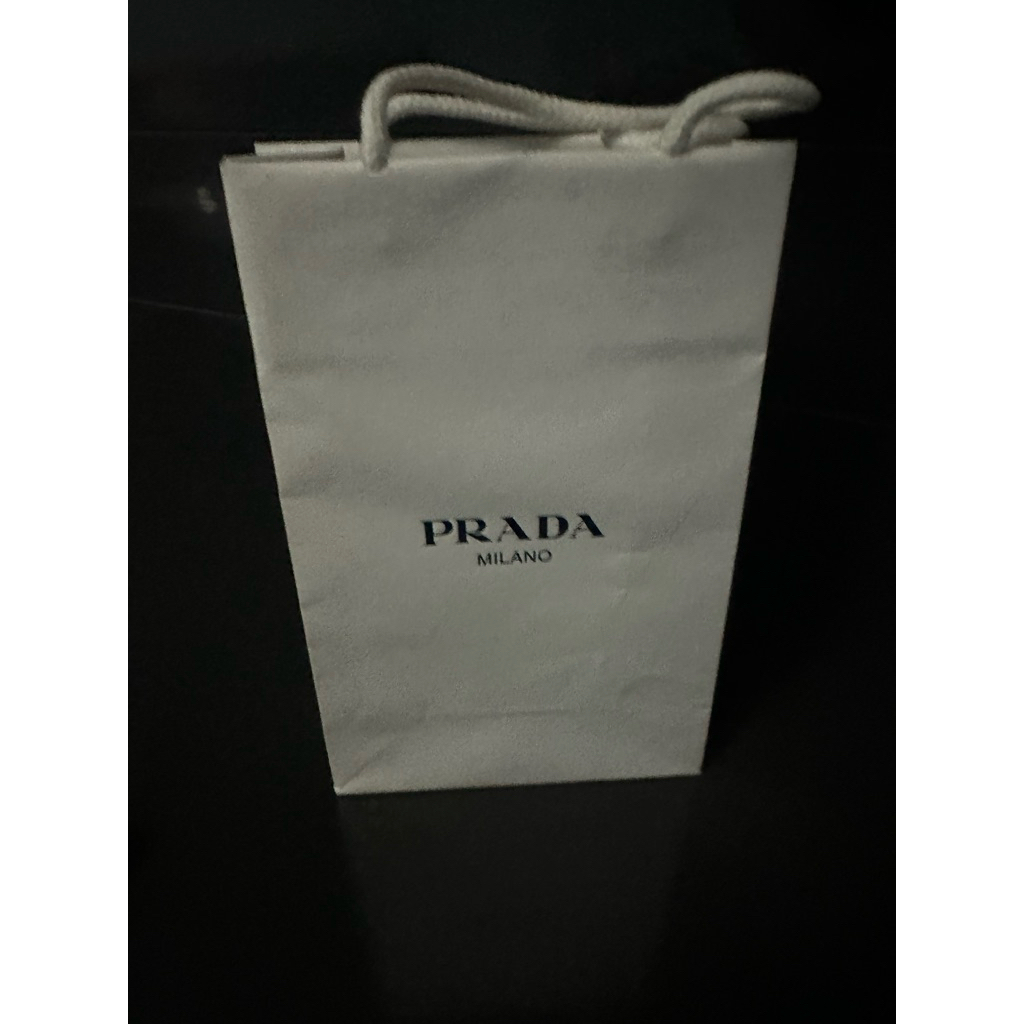 

paperbag prada kecil