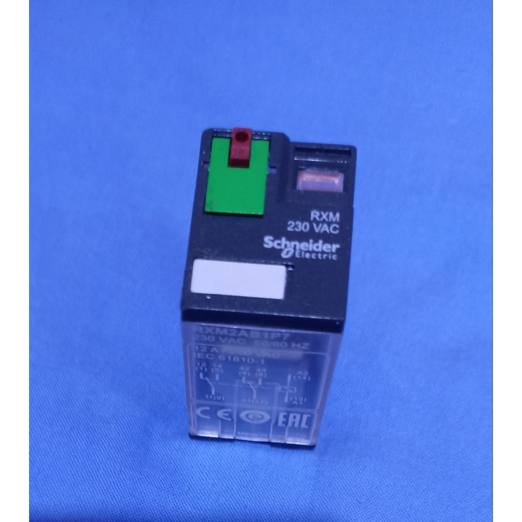 Relay 8 pin 220Vac Schneider