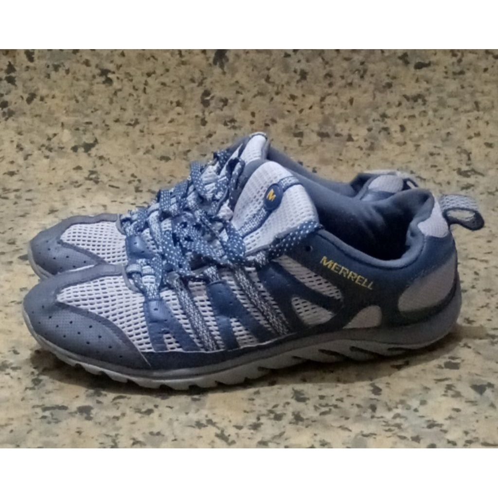 Merrel sepatu outdoor size 41 second