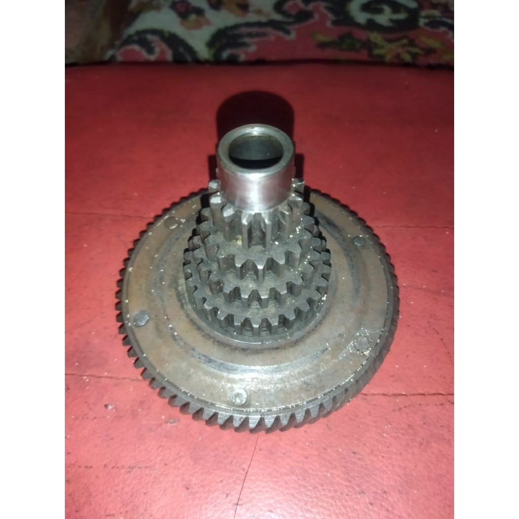 gigi Borobudur vespa super original