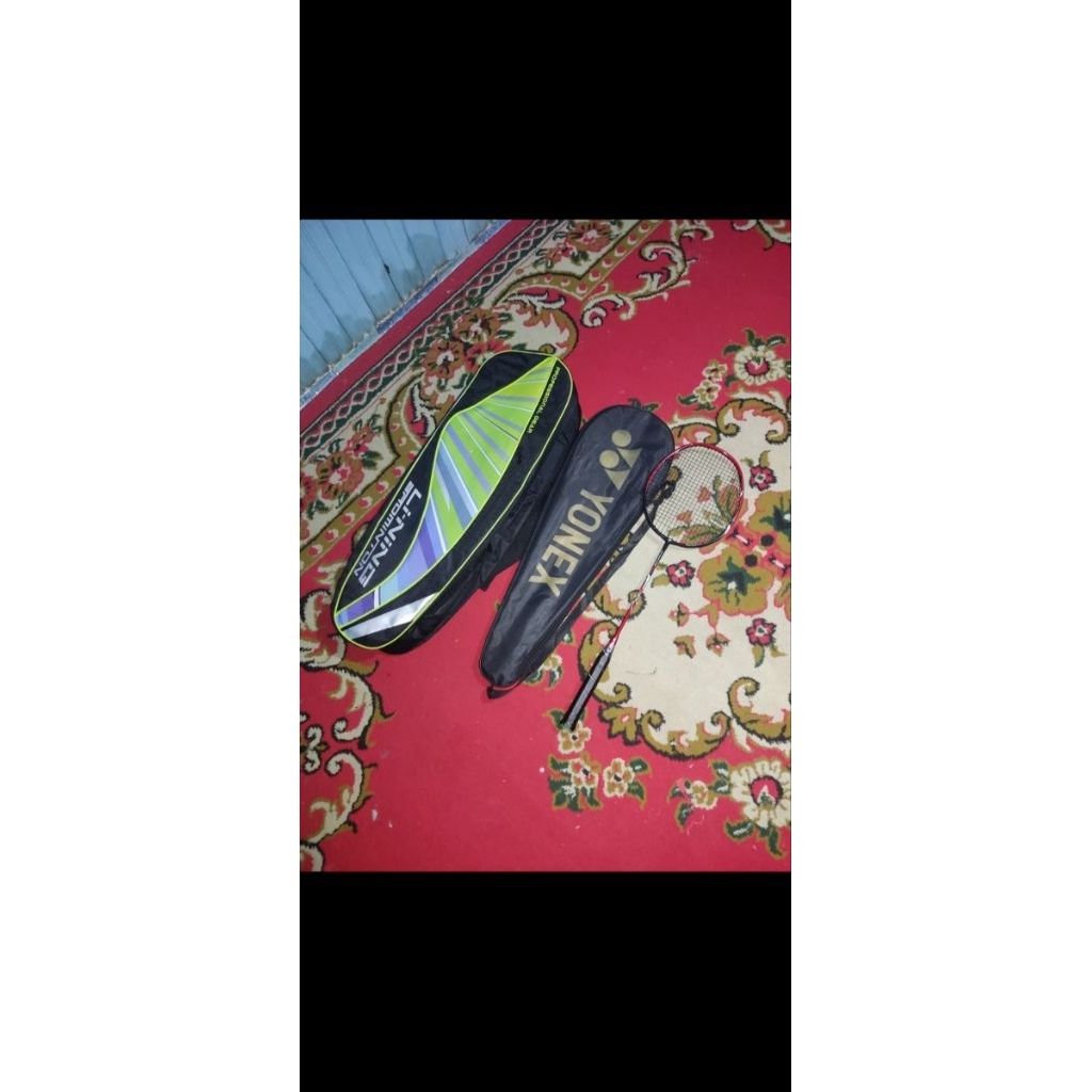 raket bulutangkis yonex