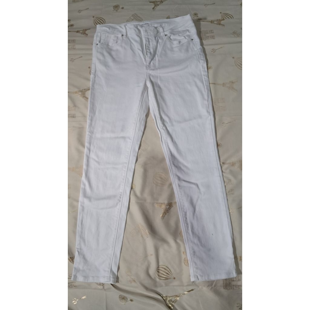 celana jeans wanita putih ~ preloved