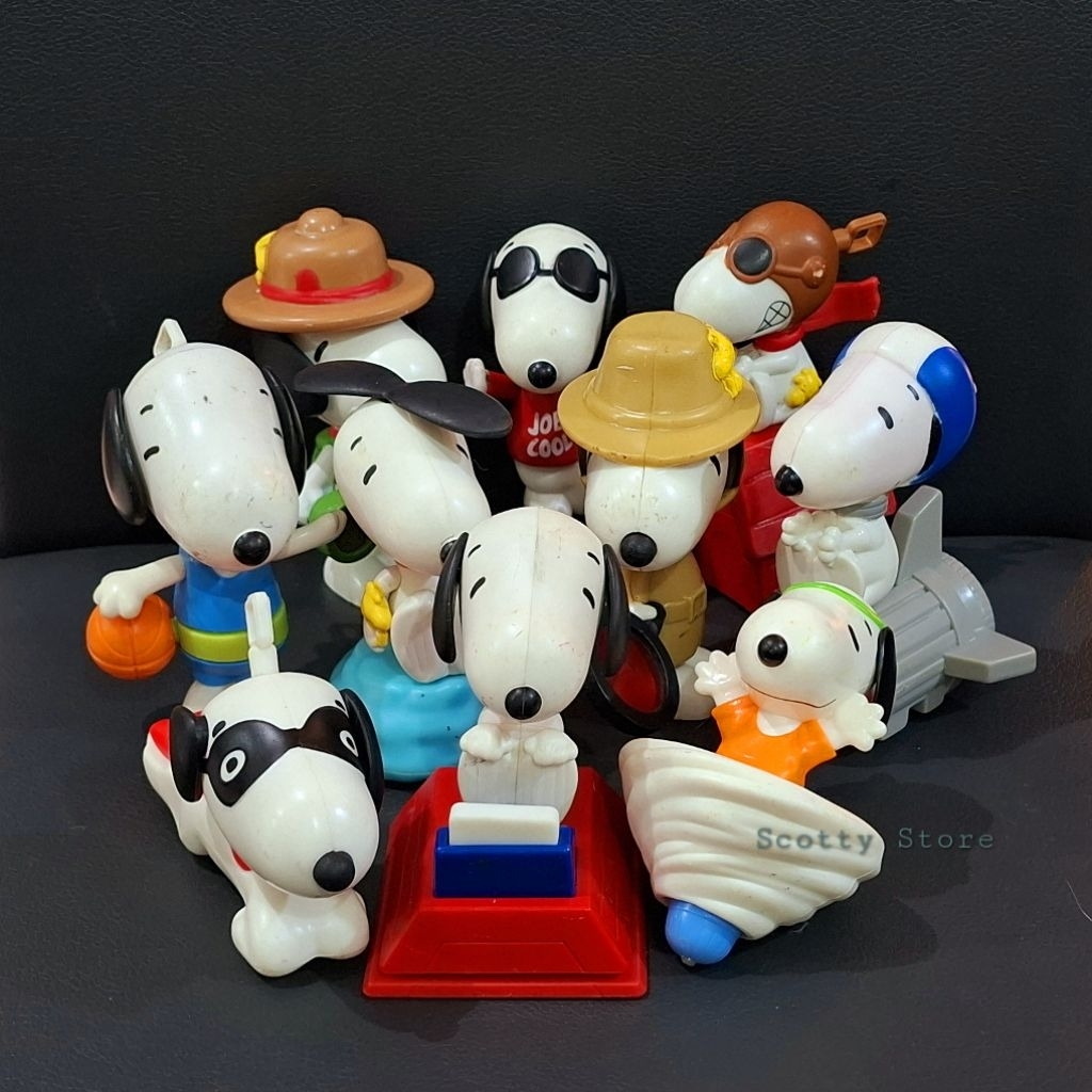 (Preloved) Snoopy - Peanuts happymeals McD, KFC chakimeal