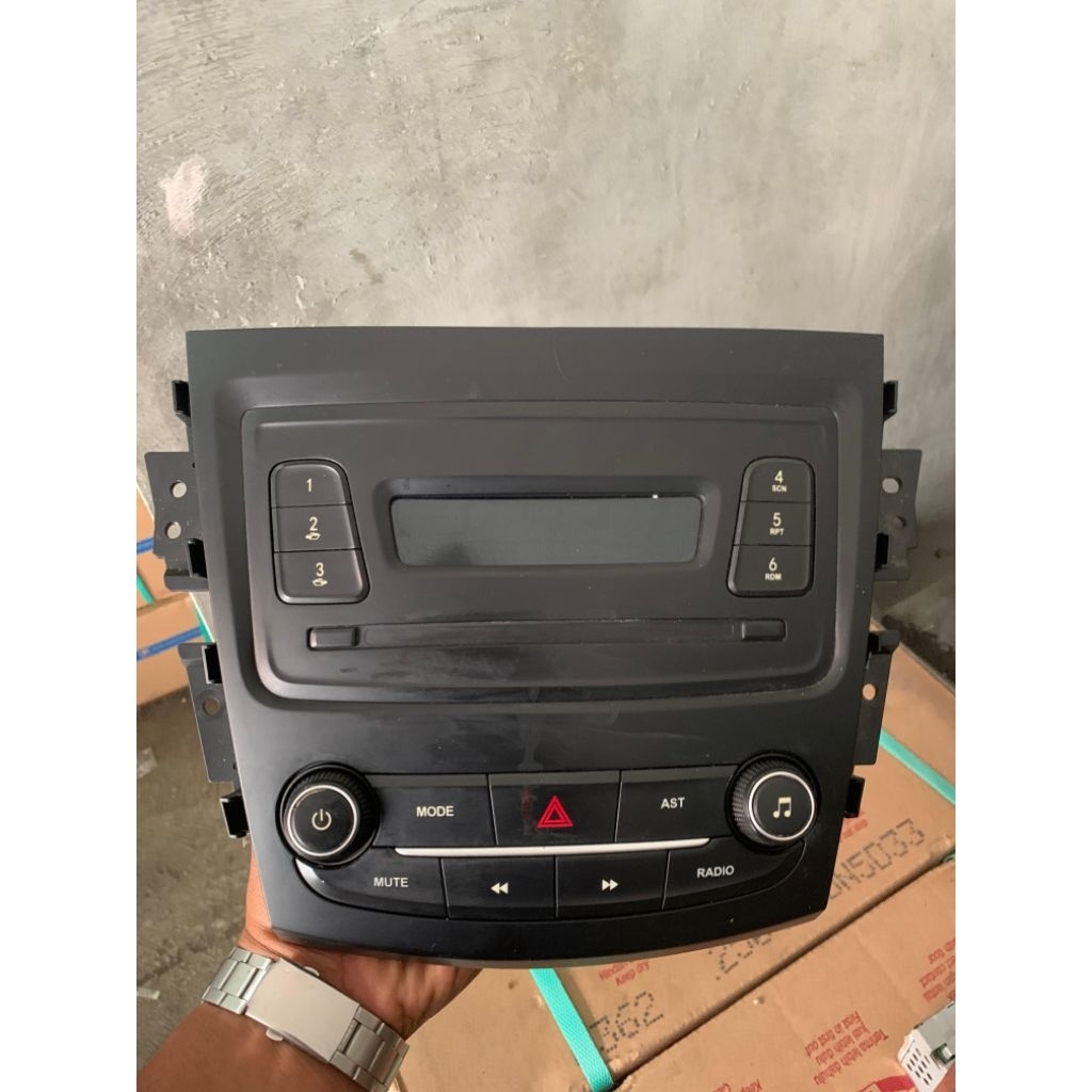 head unit Wuling CONFERO ORIGINAL bekas