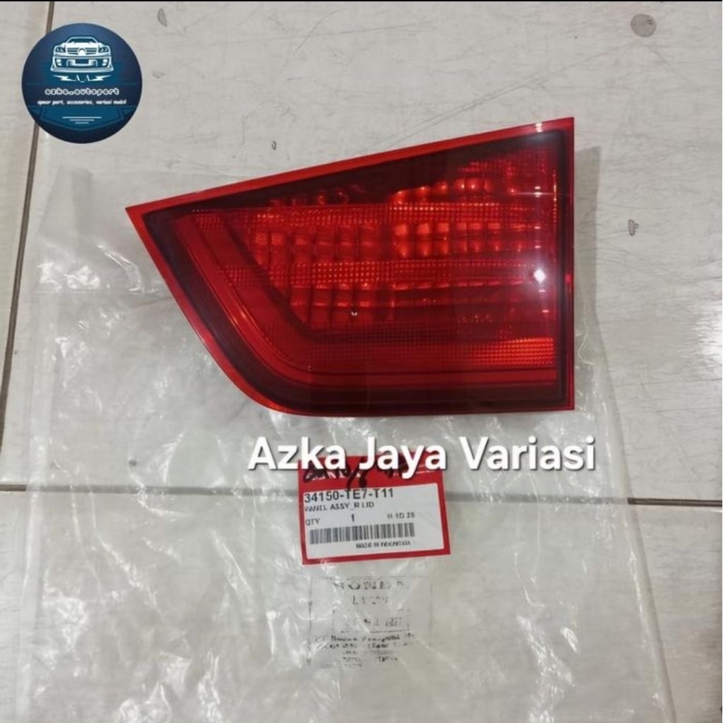 Reflektor Bagasi Belakang Mobilio Original / Lampu Reflektor bagasi belakang mobilio RH