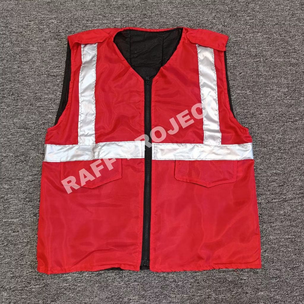 Rompi Proyek Safety warna merah First K3 Pria Parasut Anti AirPremium Keren Terbaru