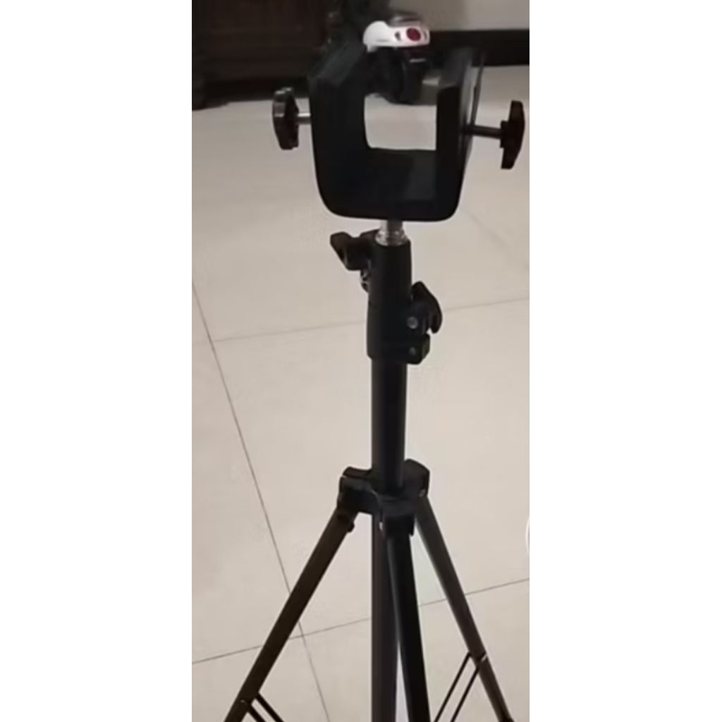 Tripod/ Dudukan senapan anggin