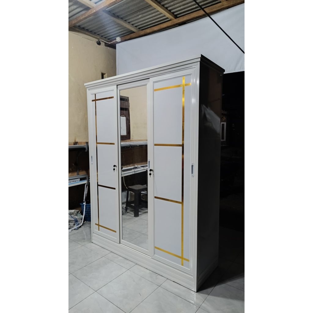 LEMARI BAJU PINTU SLIDING ALUMINIUM UKURAN JUMBO