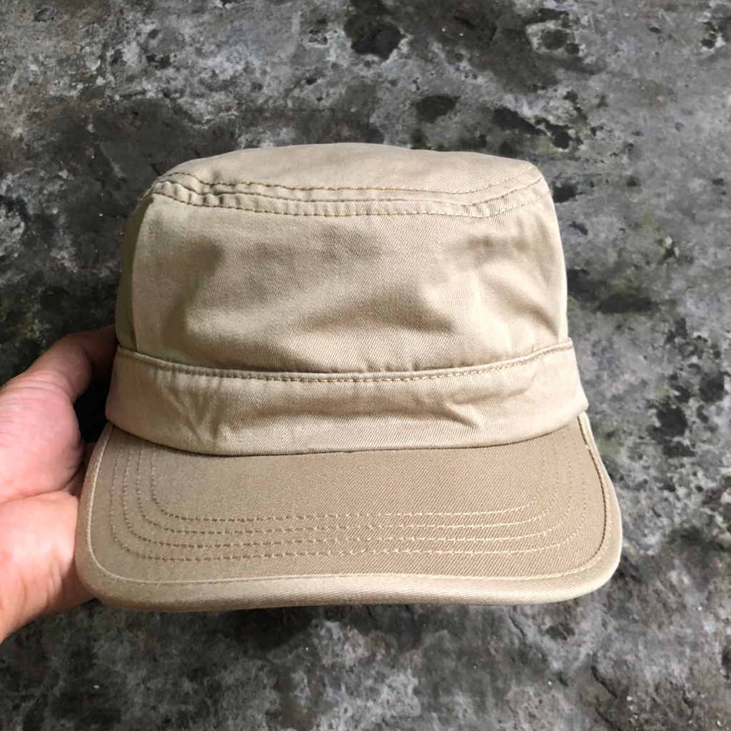 Topi Bekas Second Uniqlo Komando