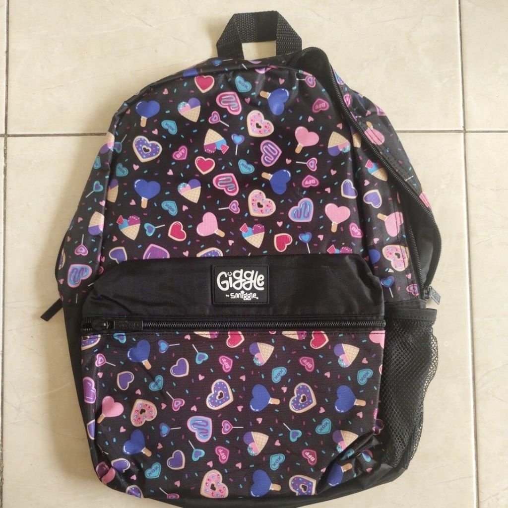

Giggle by smiggle backpack drink bottle lunchbag lunchbox pencil case