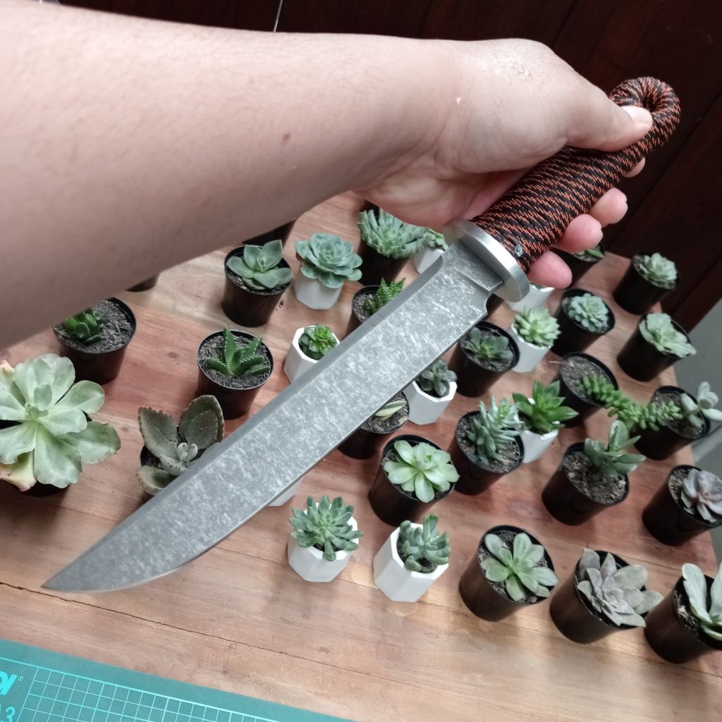 Raikiri Compact – Pisau Survival Handmade Baja D2, 35 cm Stonewash Finish Alat Camping