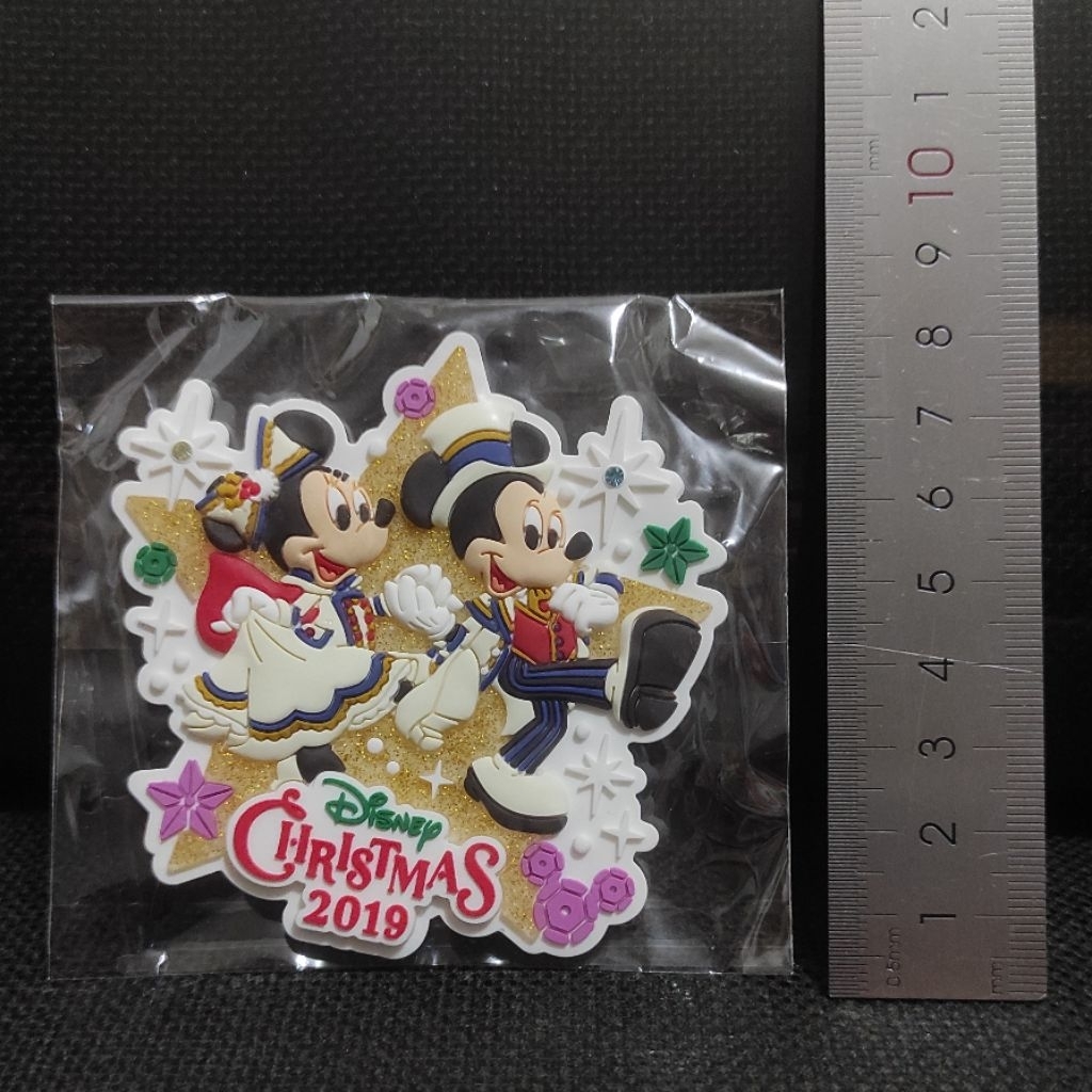 Souvenir Magnet Kulkas Tokyo Disney Resort Disneyland Christmas 2019 Original Jepang