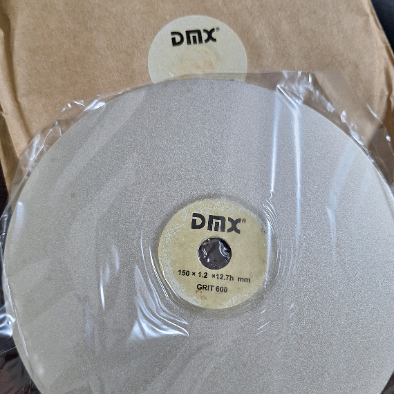 DMX Mata Amplas Diamond 150 x 1.2 x 12.7h MM Grit 600