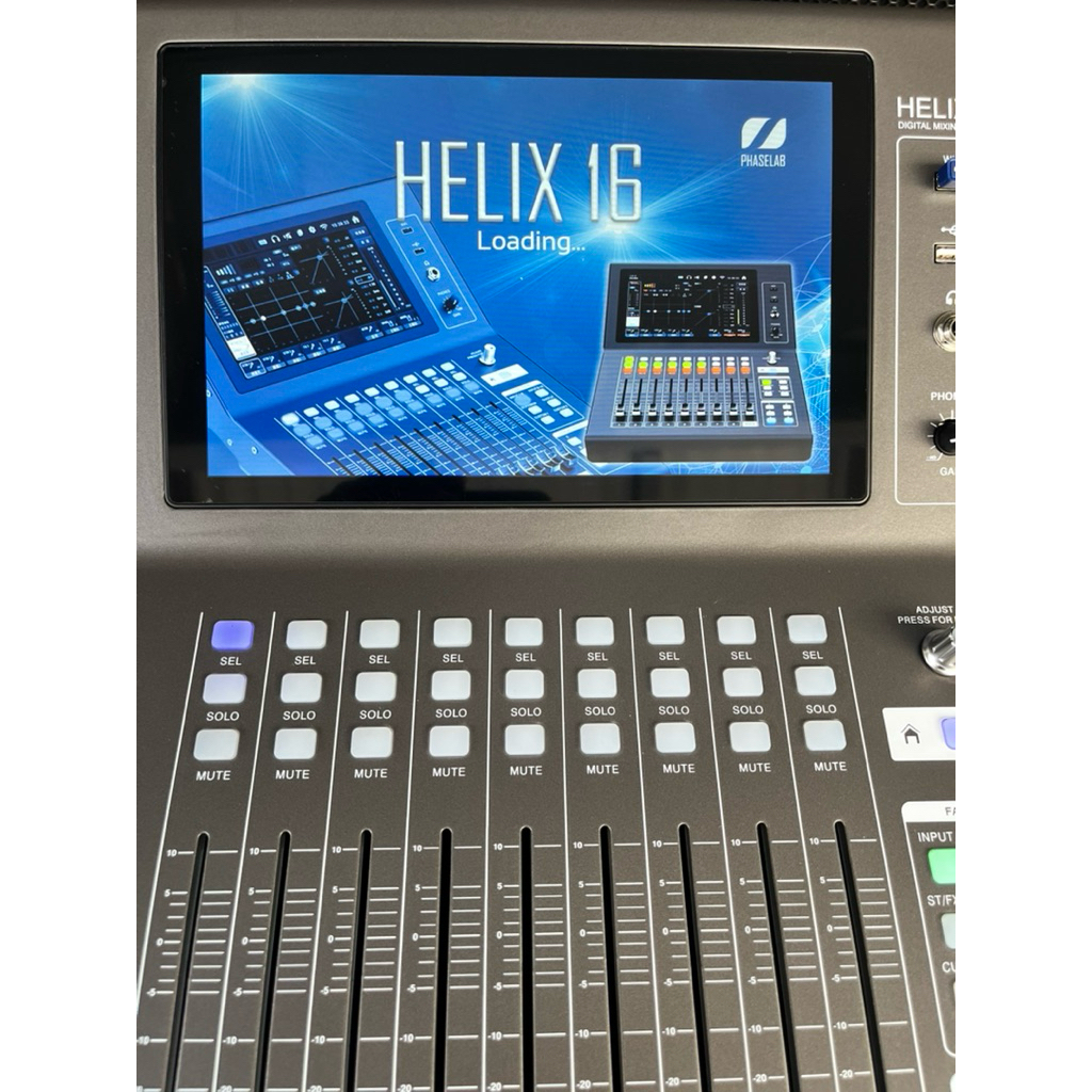 mixer digital phaselab Helix 16