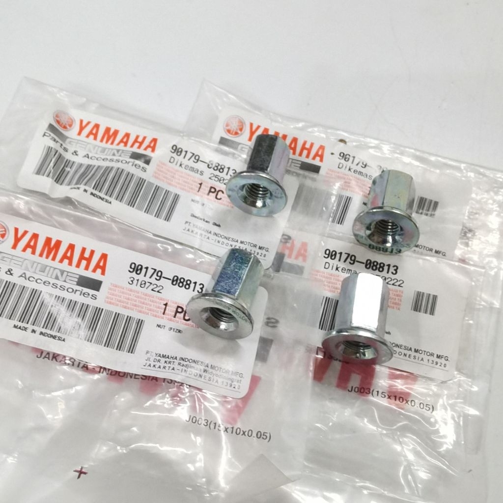 NUT MUR BAUT HEAD COP KOP  BLOK CYLINDER HEAD FIZR F1ZR ORI ORIGINAL 90179-08813