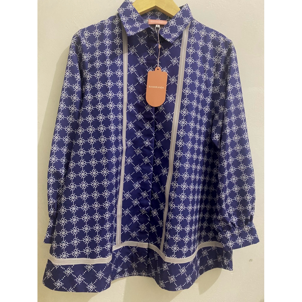 PREOVED RIA MIRANDA ALEA SHIRT MONOGRAM