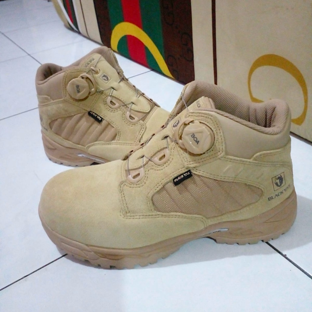 Sepatu Safety Shoes BLACKYAK 470D Cream ORI BOA