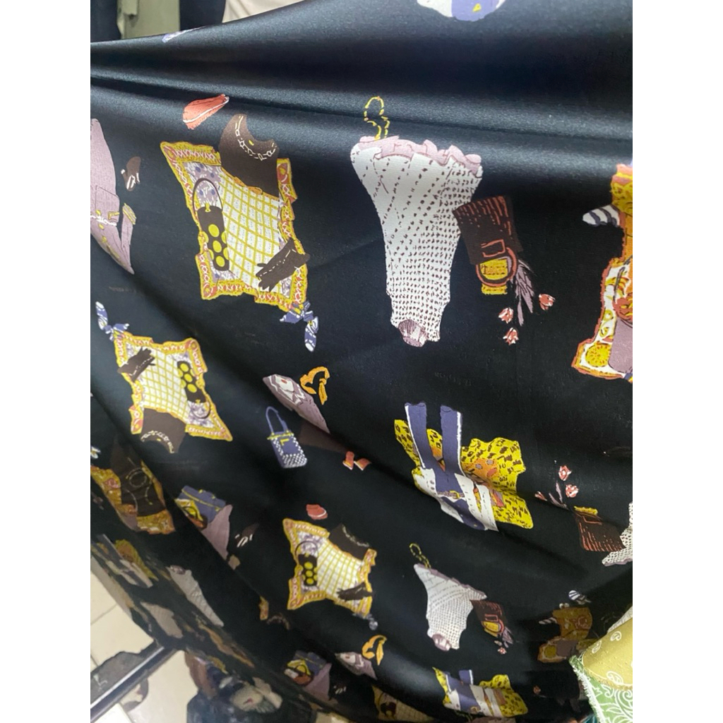 Kain Satin Motif - Kain satin silk - Kain Kebaya Dress - Kain satin motif Garmend - Meteran