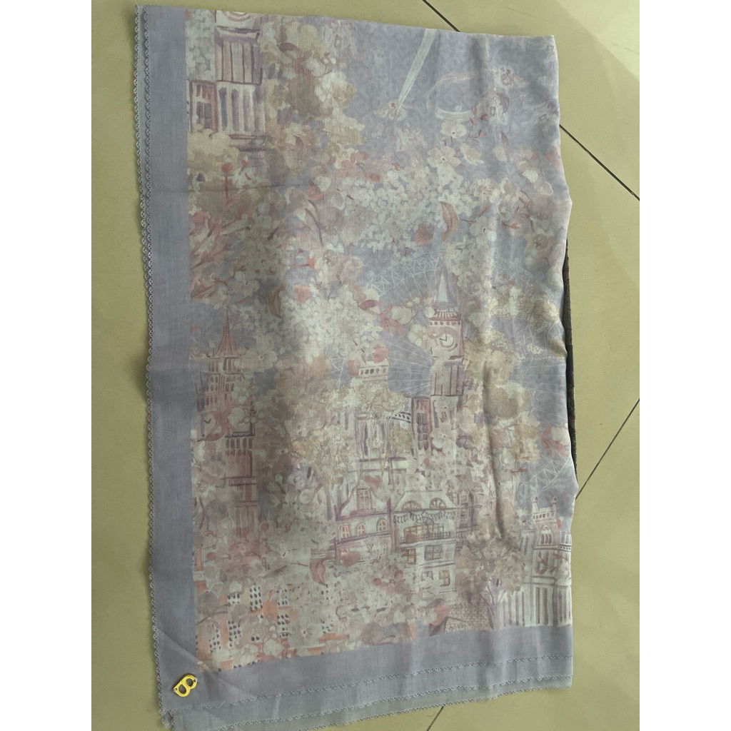 BUTTONSCARVES New York Series Warna