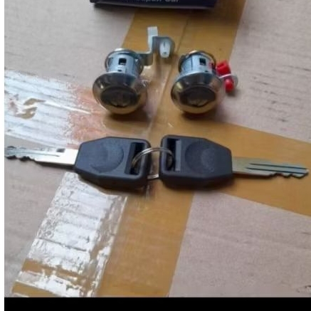 KUNCI PINTU SET DEPAN MITSUBISHI MAVEN