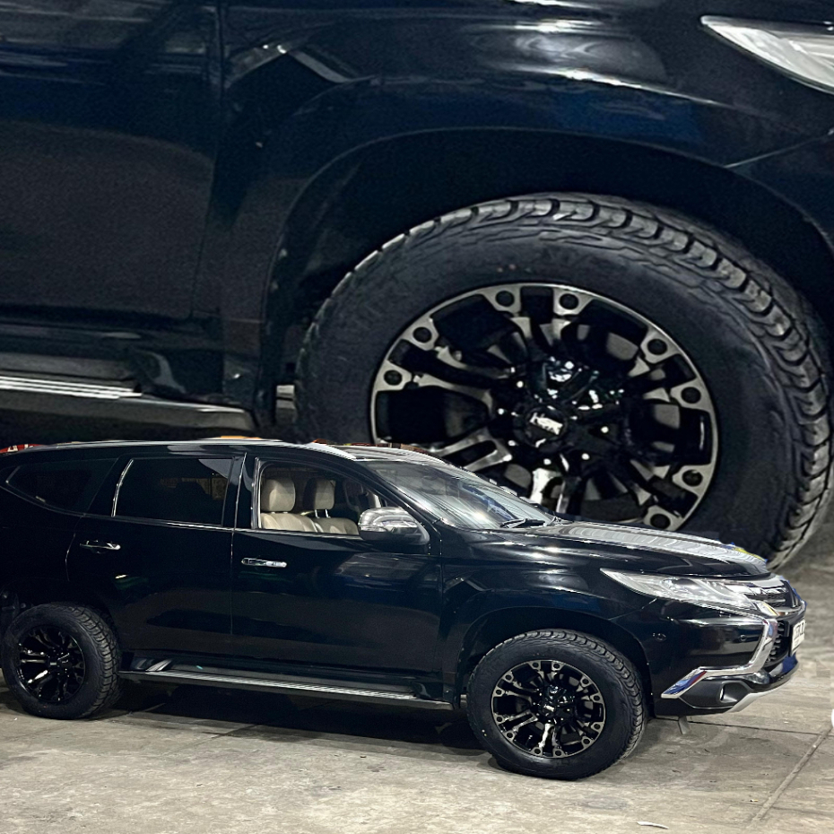 TERSEDIA PAKET VELG+BAN R18 BUAT MOBIL PAJERO SPORT SEMI OFFROAD